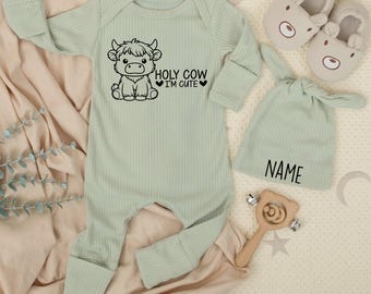 Holy Cow I'm cute Newborn bodysuit and hat set, Highland Cow Baby Shower Gift, Pregnancy Reveal,  Farm Animal New Baby Coming home outfit