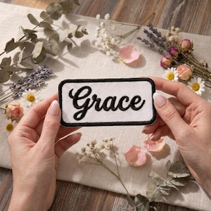 Naszywka z imieniem pisanym kursywą, spersonalizowana, haftowana, prostokątna etykieta | Etykieta z napisem do naszycia na koszule robocze, kurtki, torby i prezenty