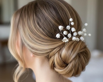 Forcina per capelli da sposa con mughetto / Accessorio per capelli da sposa floreale in argilla bianca fatto a mano