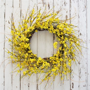 Forsythia Yellow Wreath - Modern Farmhouse Decor - 22 Inch Wreath