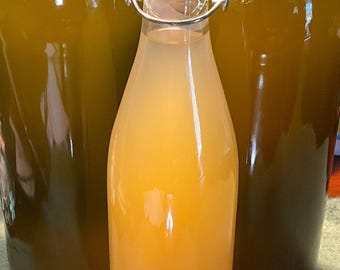 Raw Vinegar- PEAR Cider Vinegar - .5 Litre