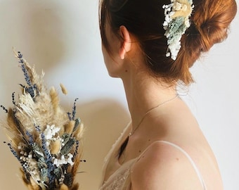 Peineta para el cabello de la novia y las damas de honor hecha con flores secas rosas, azules o terracota.