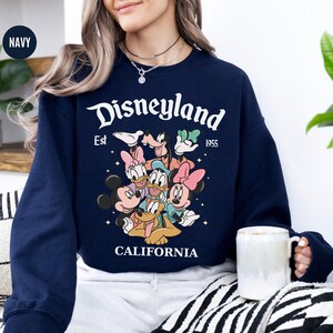 Retro Disneyland Mickey and Friends Sweatshirt, Disneyland Est 1955 Graphic Tee, Vintage Disney Vacation Shirt, Disney Characters Shirt Gift Bild 3