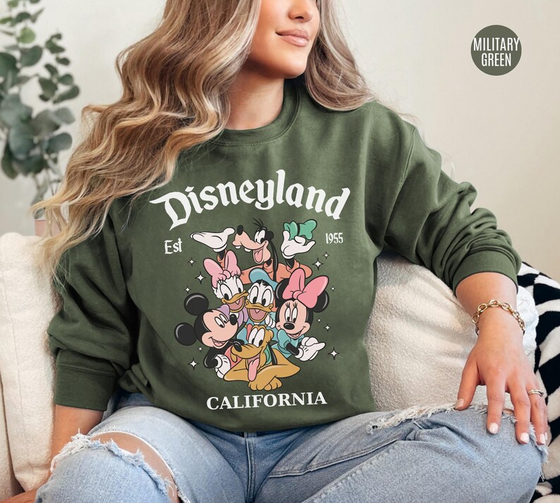 Retro Disneyland Mickey and Friends Sweatshirt, Disneyland Est 1955 Graphic Tee, Vintage Disney Vacation Shirt, Disney Characters Shirt Gift Bild 7