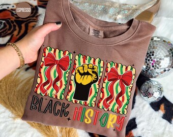 Camiseta Comfort Colors del Mes de la Historia Negra, camiseta con lazo BHM Coquette, camiseta retro Black Power Fist, camiseta Black Pride, camiseta con gráfico de activista BHM