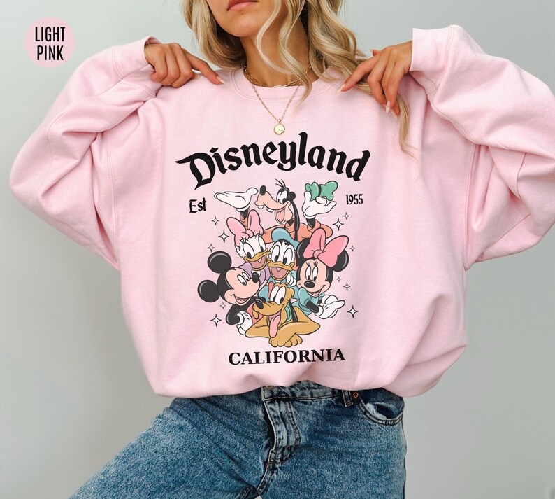Retro Disneyland Mickey and Friends Sweatshirt, Disneyland Est 1955 Graphic Tee, Vintage Disney Vacation Shirt, Disney Characters Shirt Gift Bild 4