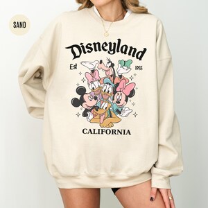 Retro Disneyland Mickey and Friends Sweatshirt, Disneyland Est 1955 Graphic Tee, Vintage Disney Vacation Shirt, Disney Characters Shirt Gift Bild 2