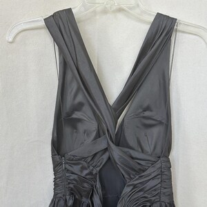 Abito Y2K Adrianna Papell Goblin marrone iridescente con rosette, taglia 4, con torsione e schiena scoperta immagine 12