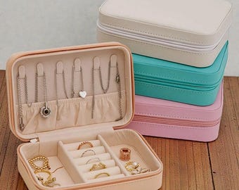 Portable Leather Travel Jewelry Case | Small Jewelry Organizer for Rings, Earrings & Necklaces | Mini Travel Jewelry Box with Zipper