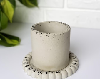 Makeup Brush Holder: Gothic Desk Organizer Vase,Toothbrush Holder