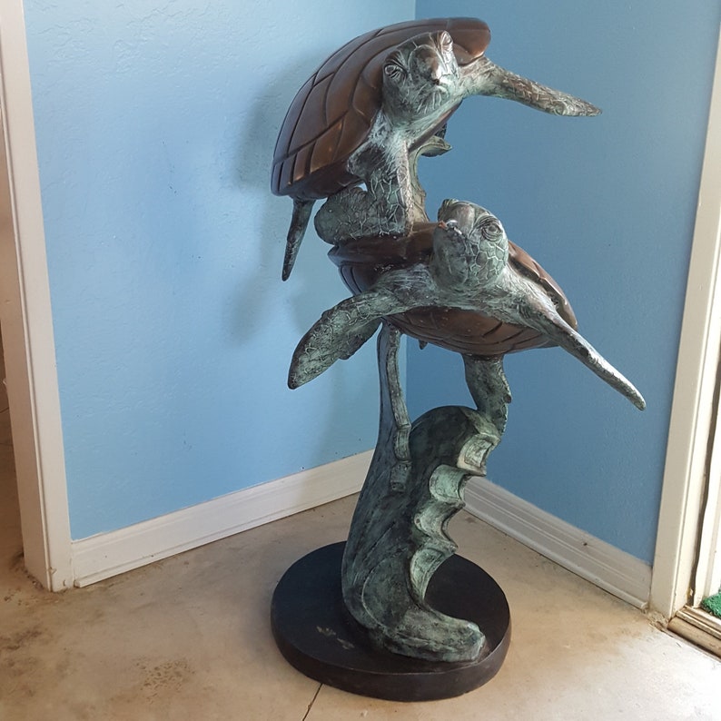 large outdoor sea turtle statue