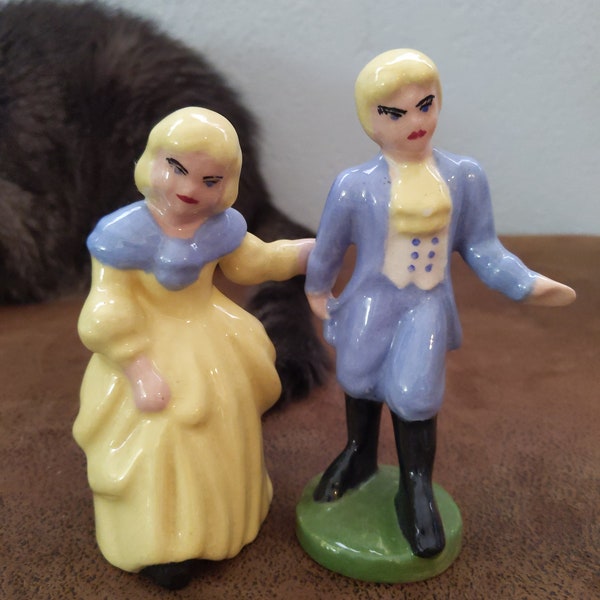 Darling Colonial Couple Figurines Lestat and Claudia Interview with the Vampire Disney H-100 Stamp Unknown Origin MCM Vintage