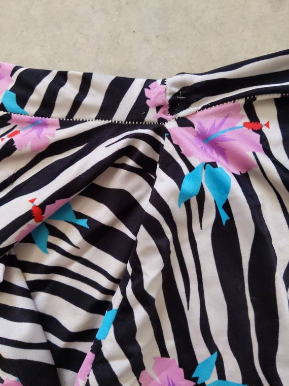 WOW 80s Spandex Pants Stirrup Zebra Stripe Hawaii… - image 4