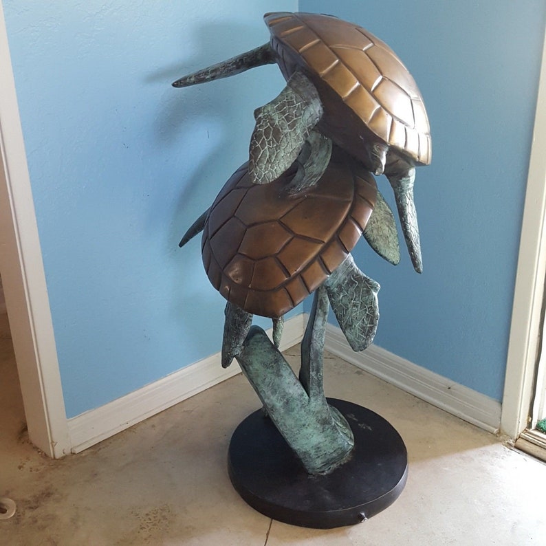 large outdoor sea turtle statue