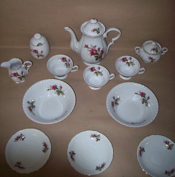Vtg WWII Fine China Set Royal Rose Japan Huge Rare 42 Pieces
