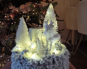 White Christmas & Winter Scene – Magic of the Season with Deer, Trees and Lights