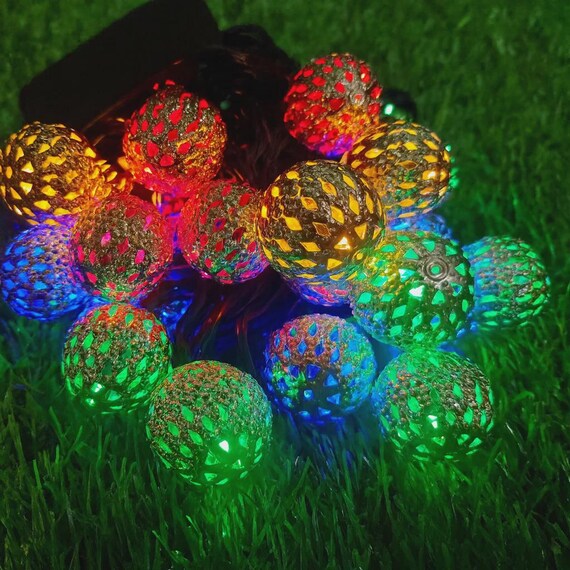Warmweiße marokkanische Ball Solar Lichterkette für Gartendeko