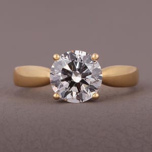 2.00カラット ラウンドカット ラボグロウン ダイヤモンド ソリティアリング 14Kイエローゴールド IGI認定