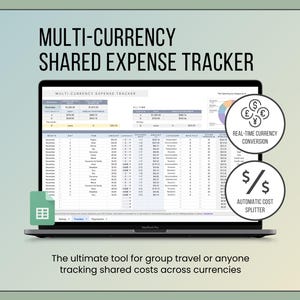 Può includere: Un laptop mostra un tracker delle spese condivise in più valute. Lo schermo mostra un foglio di calcolo con dati finanziari. Le icone indicano la conversione di valuta in tempo reale e la suddivisione automatica dei costi. Il testo in alto recita "MULTI-CURRENCY SHARED EXPENSE TRACKER."
