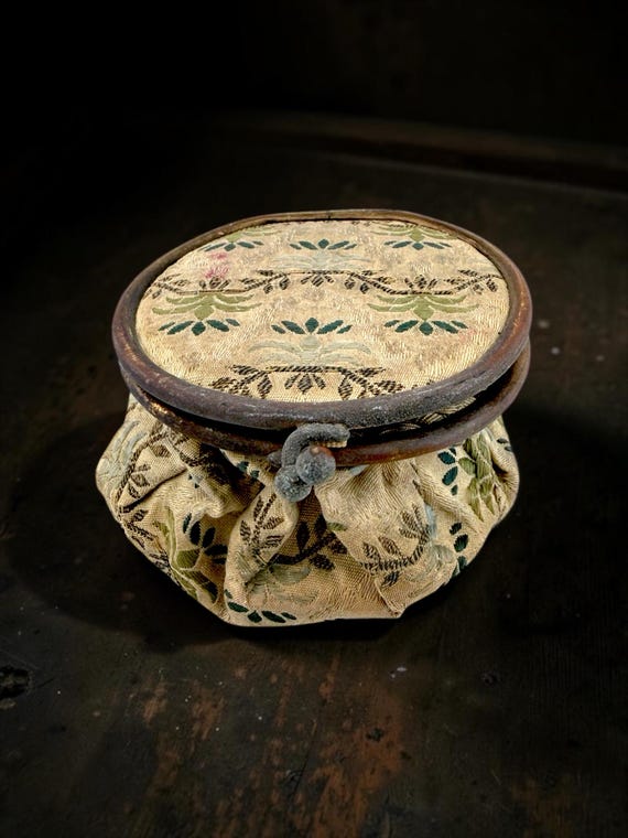 Antique Silk Brocade Vanity Necessaire – Belle Époque Brass Kiss-Lock Case
