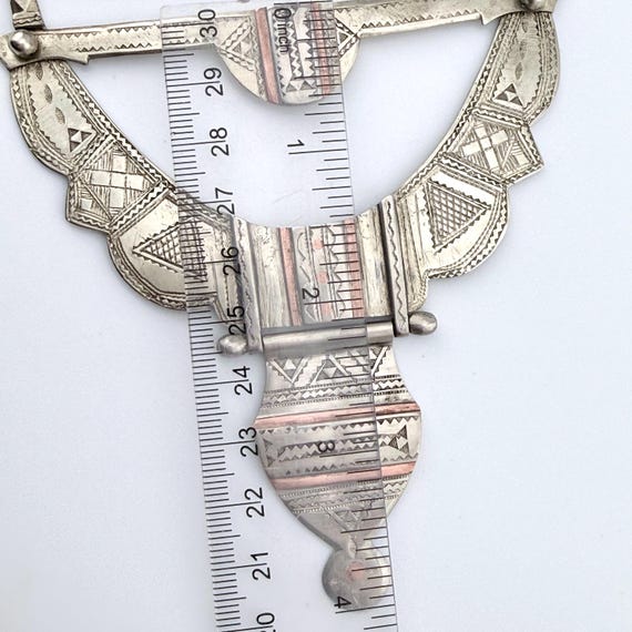 Vintage Handworked Silver Statement Necklace — No… - image 16