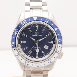 Renoverad Grand Seiko GMT automatisk herrklocka. | Allt fungerar. | Blå urtavla | Klocka i rostfritt stål. | Present till honom.