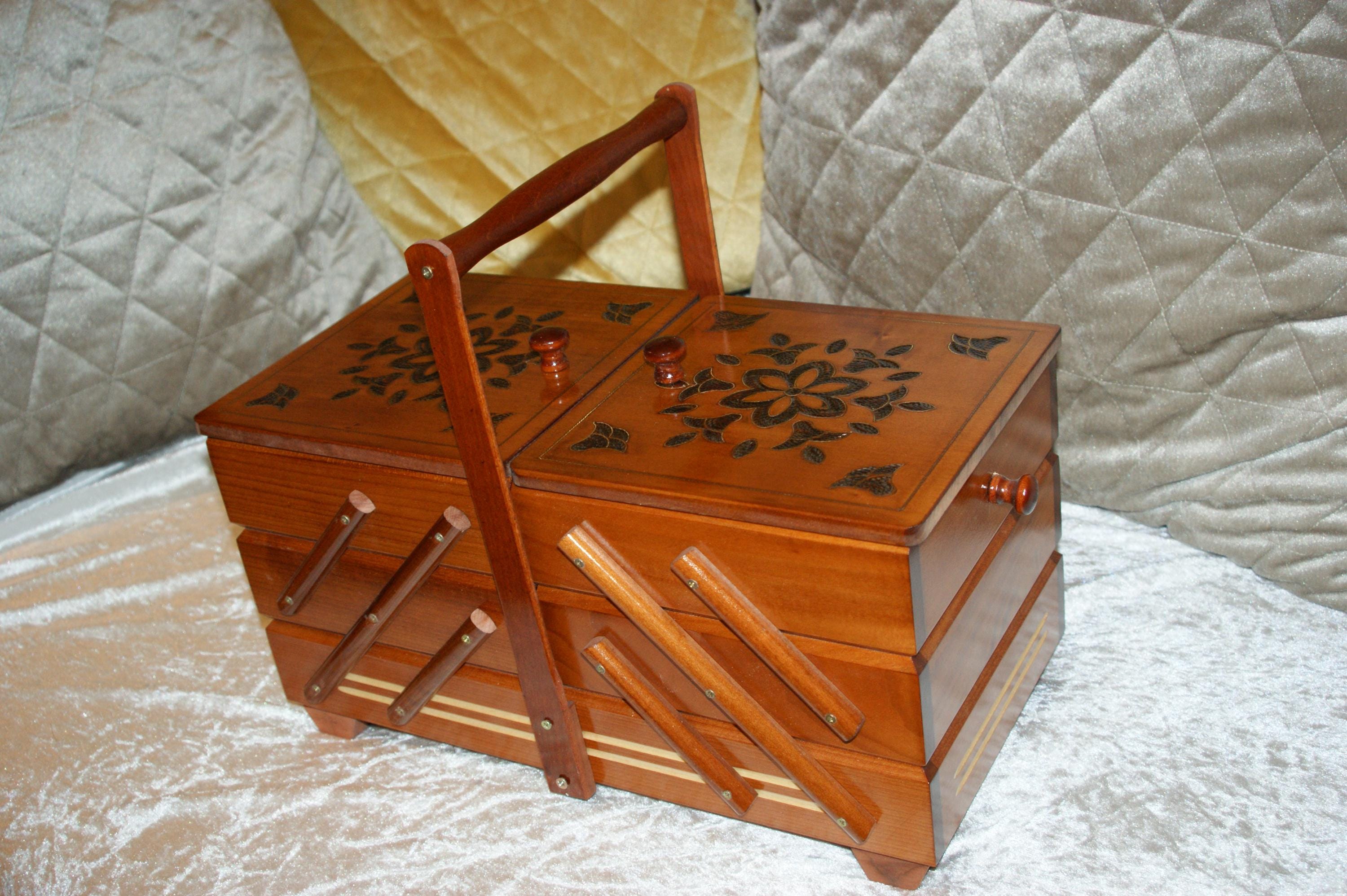 Boîte en bois carré 20 x 20 cm - Loisirs créatifs pas cher