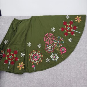 Vintage Pottery Barn Weihnachtsbaumrock, Home OS, bestickt mit Schneeflocken, Landhausstil