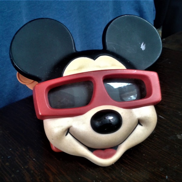 Mickey Mouse viewmaster, 3D toy viewmaster, free shipping in Canada