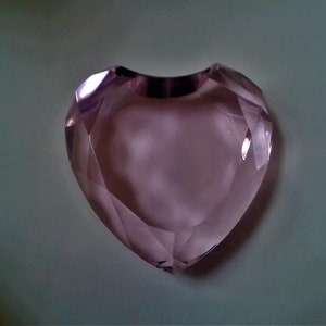 Valentines Day - pink glass paperweight, pink glass heart, faceted pink glass heart, free shipping in Canada and the United States
