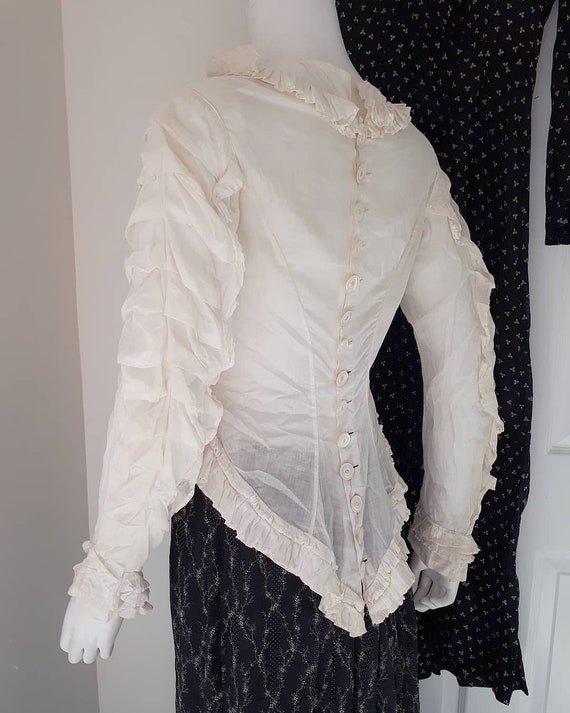Rare Antique Victorian Prairie Ruffle Sleeve White