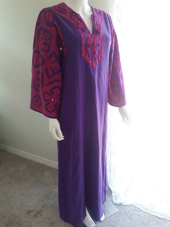 Vintage 1970s Ramona Rull Indian Mirrored Cotton B