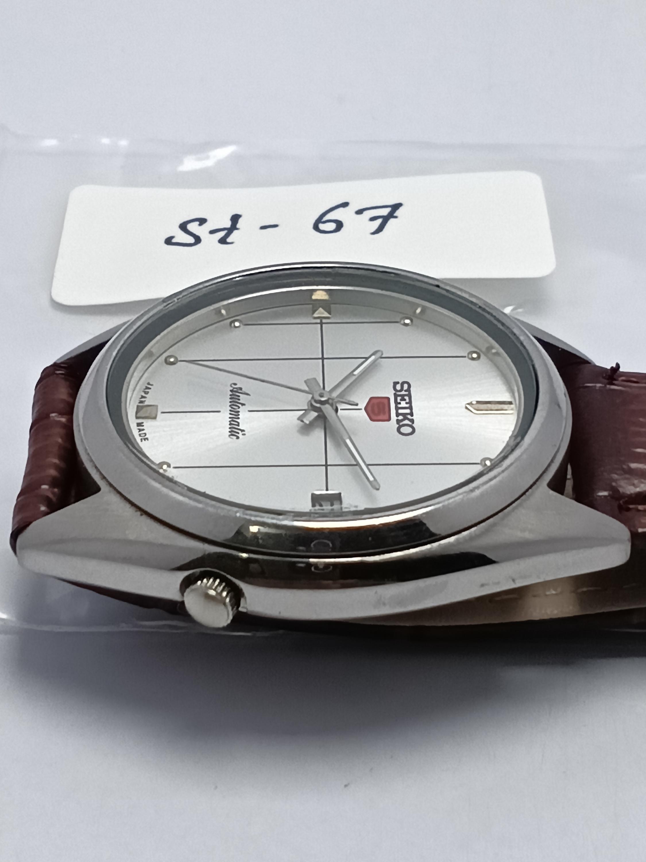 ヴィンテージ セイコー5 自動巻き腕時計：シルバー文字盤、日付表示