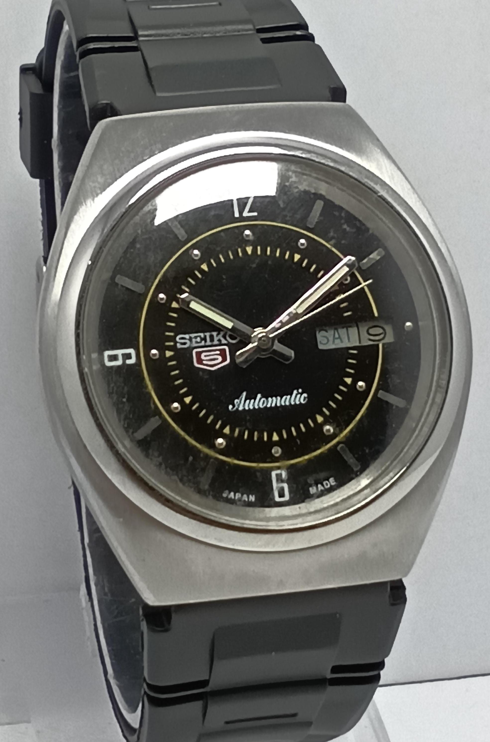 ヴィンテージ セイコー5 自動巻き腕時計：ブラック文字盤、デイ/デイト