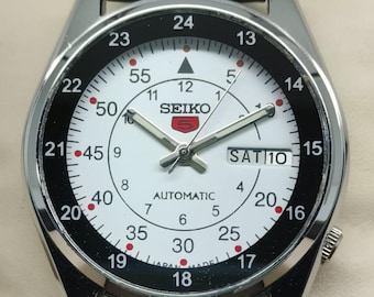 Reloj Seiko 5 automático vintage, esfera blanca, correa de cuero (36 mm), día/fecha