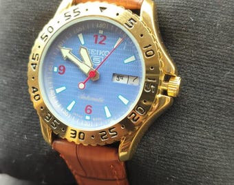 Vintage Seiko 5 Automatic Watch: Blue Dial,leather Strap,Made in Japan
