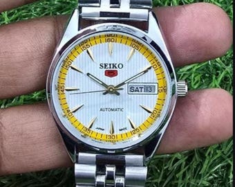 Seiko 5 White dial Automatic Watch: Japan Made, Men's Day/Date, For Men's