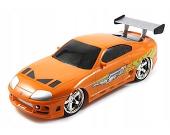 Toyota Supra 1:16 RC gegoten automodel met aangepaste nummerplaten