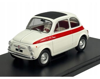 Witte Fiat 500 1:24 gegoten modelauto uit 1960 met gepersonaliseerde kentekenplaten