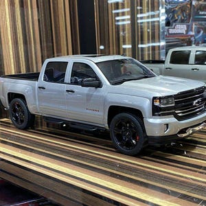 1:18 Silverado - Etsy