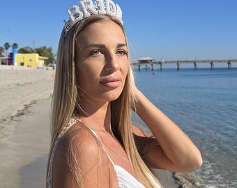Tiara de perlas personalizada con letras, corona de novia con diamantes de imitación