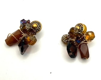 Vintage 90s Dark Red Gold Faceted Cluster Wire Wrapped Stud Earrings