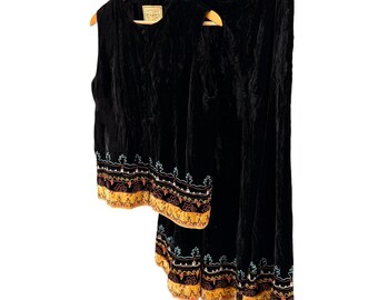 Conjunto vintage de los 90 de chaleco y falda larga de terciopelo negro bordado de Double D Ranchwear.
