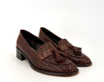 Mocasines de tacón con borlas de piel auténtica tejida marrón de Cole Haan, estilo vintage de los años 90.