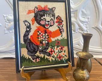 Vintage Framed Needlepoint Cat Art, Retro Floral Kitty, Cottagecore Decor