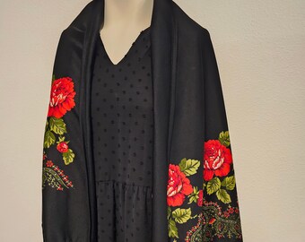 Vintage Rose Design Shawl