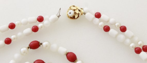 Vintage Costume Jewelry Red Black and White - image 7