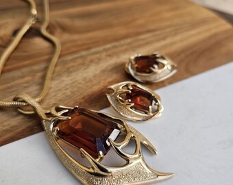 Sarah Coventry Modernist Topaz Pendant Jewelry Set, Matching Earrings, November Birthstone
