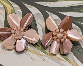 VTG Clip-on Shell Flower Earrings, Japan