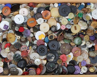 Over 2 Pounds of Vintage Buttons, Lot of Buttons, Buttons in Bulk, Loose Buttons